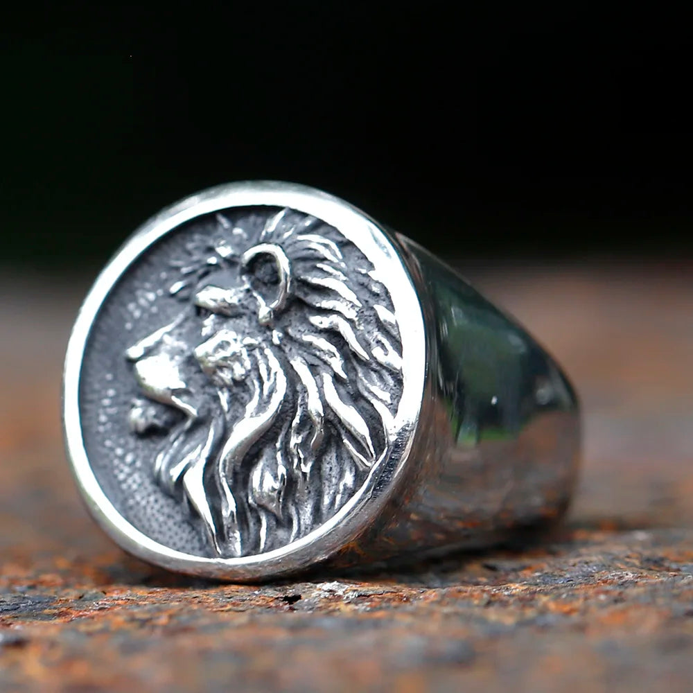 Men's Signet Ring Lion